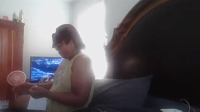 ebonyred online show from 9, 9, 2025