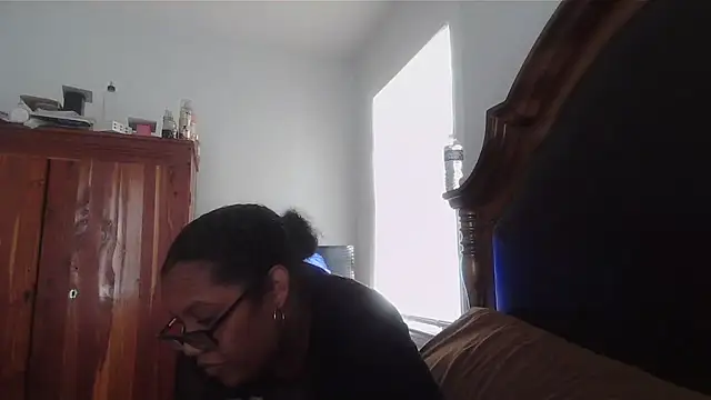 ebonyred online show from 24, 10, 2025