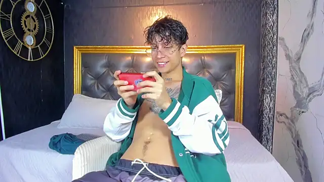 AgarEvans online show from 30, 10, 2025