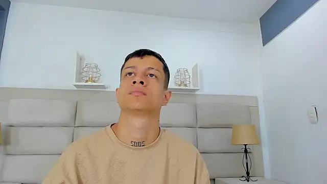 AgarEvans online show from 3, 12, 2025