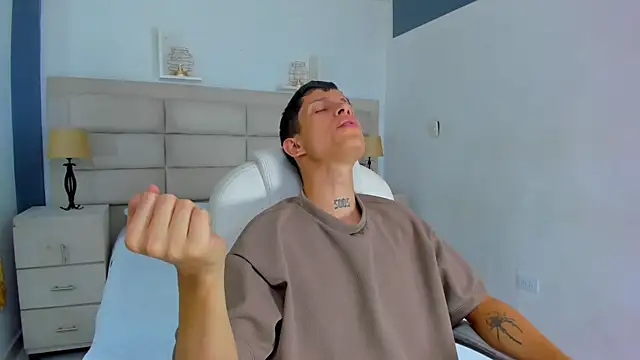 AgarEvans online show from 25, 11, 2025