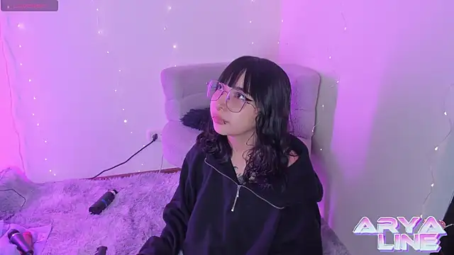 arysUwU online show from 19, 6, 2026