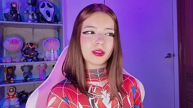 EmilyMiller  online show from 5, 11, 2025