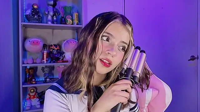 EmilyMiller  online show from 17, 10, 2025