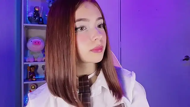 EmilyMiller  online show from 6, 11, 2025