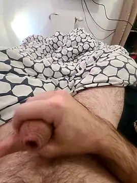 doudoucharlyc4 online show from 5, 12, 2025