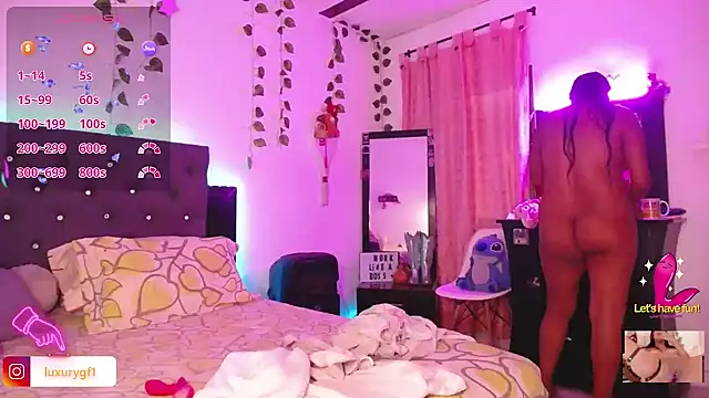 Pocahontaslovex online show from 22, 10, 2025