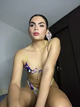 Snapshot of cheryl_blossom69 chatting on 10, 3, 2025 cheryl blossom69 online show from 10, 3, 2025