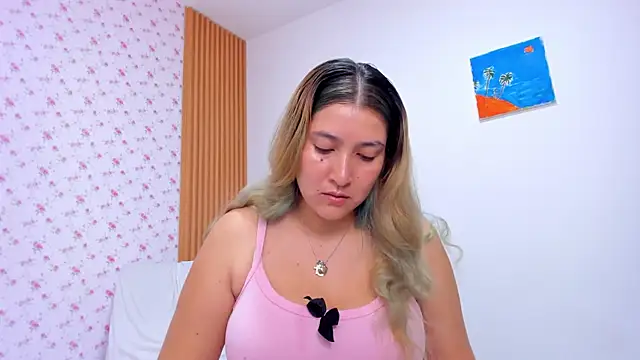 Soyqueen online show from 17, 4, 2026