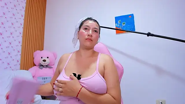 Snapshot of Soyqueen chatting on 5, 5, 2026 Soyqueen online show from 5, 5, 2026