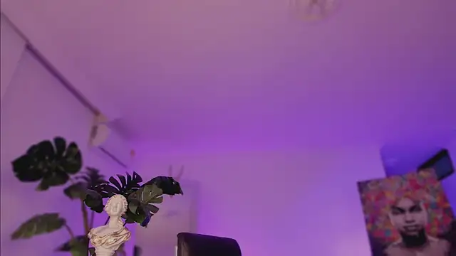 Taylor  foxxx online show from 28, 1, 2025