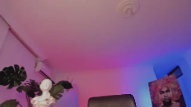 Taylor  foxxx online show from 6, 2, 2025