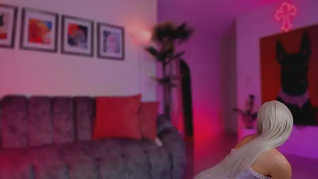 Taylor  foxxx online show from 3, 4, 2026