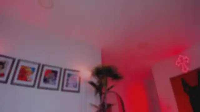 Snapshot of Taylor__foxxx chatting on 29, 10, 2025 Taylor foxxx online show from 29, 10, 2025