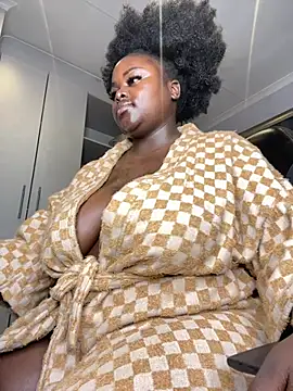 Honeycoco0211 online show from 13, 4, 2026