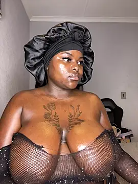 Honeycoco0211 online show from 17, 11, 2025