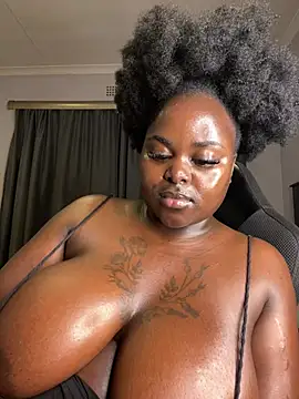 Honeycoco0211 online show from 19, 6, 2026
