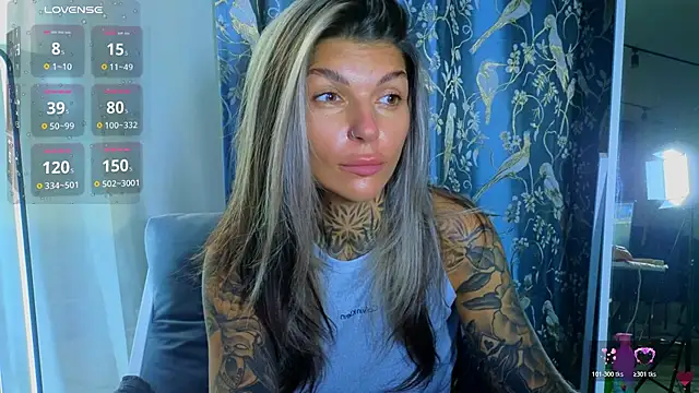 Snapshot of tattooedBabyy chatting on 31, 10, 2025 tattooedBabyy online show from 31, 10, 2025