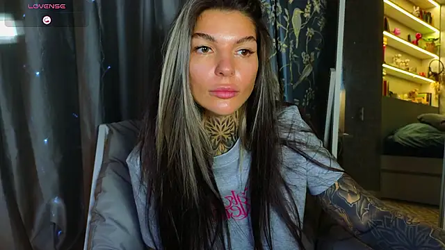 tattooedBabyy online show from 11, 1, 2026