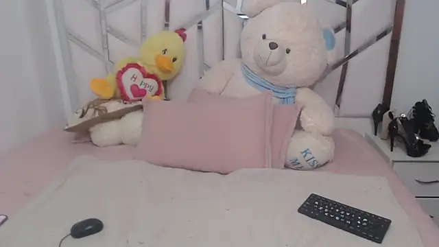 celestesouzalatin online show from 18, 12, 2025