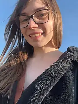 EvaRoss  online show from 27, 2, 2026