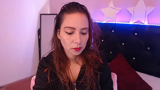 Snapshot of camila_delarosa chatting on 22, 11, 2025 camila delarosa online show from 22, 11, 2025