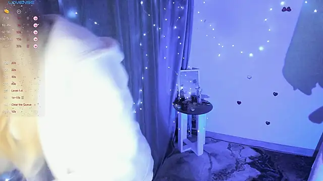 Snapshot of Sweet_me_ chatting on 18, 11, 2025 Sweet me online show from 18, 11, 2025