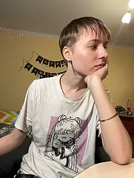 Crayzy Luv online show from 27, 2, 2025