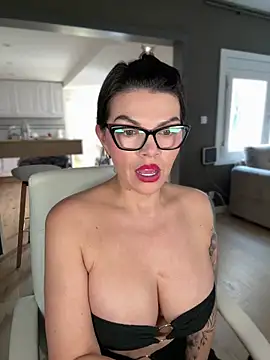 CarlaConnor80 online show from 14, 1, 2025