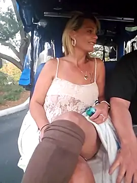 Snapshot of Dixiefaye_Pika chatting on 17, 11, 2025 Dixiefaye Pika online show from 17, 11, 2025