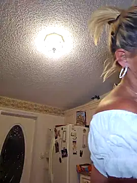 Snapshot of Dixiefaye_Pika chatting on 27, 11, 2025 Dixiefaye Pika online show from 27, 11, 2025