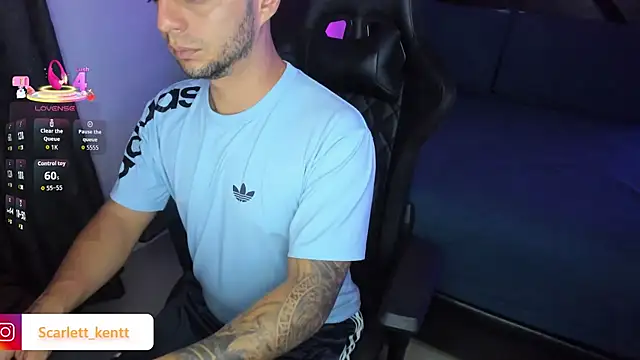 ScarlettAndClark online show from 9, 4, 2026