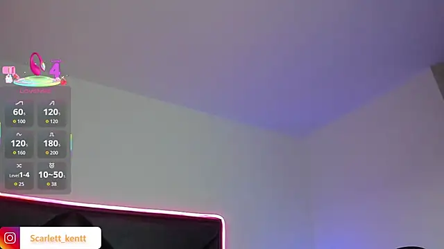 Snapshot of ScarlettAndClark chatting on 28, 11, 2025 ScarlettAndClark online show from 28, 11, 2025