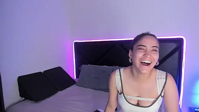 ScarlettAndClark online show from 21, 4, 2026