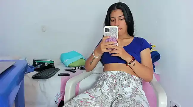 skinnyanai2 online show from 22, 1, 2025