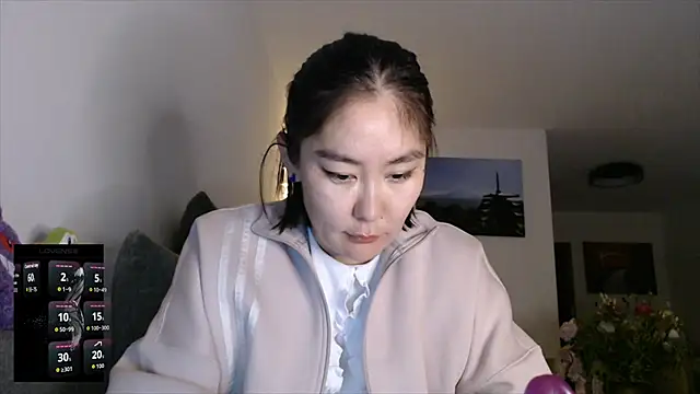 Kunimitsuu  online show from 22, 9, 2025