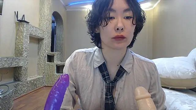 Kunimitsuu  online show from 14, 2, 2025