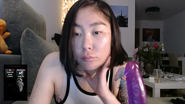 Kunimitsuu  online show from 20, 9, 2025