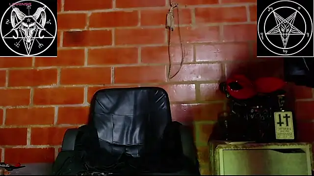 Snapshot of Domina_Lilith chatting on 15, 1, 2025 Domina Lilith online show from 15, 1, 2025