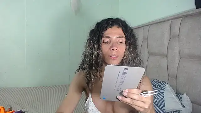 Snapshot of Nadia_Monroe chatting on 28, 12, 2024 Nadia Monroe online show from 28, 12, 2024