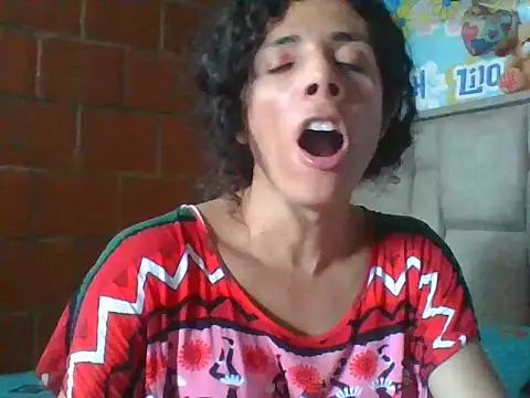 Nadia Monroe online show from 5, 5, 2026