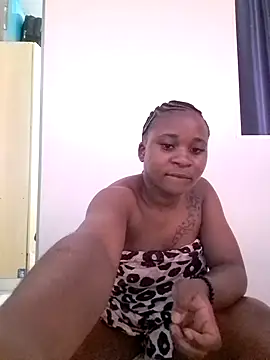 Snapshot of creamy_shaah chatting on 12, 2, 2025 creamy shaah online show from 12, 2, 2025