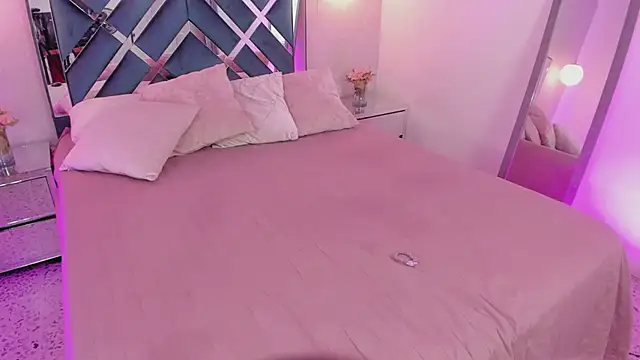 Miakhalifa 7 online show from 6, 3, 2025