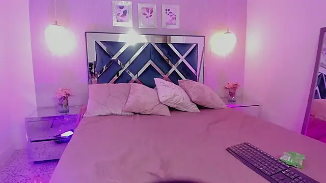 Miakhalifa 7 online show from 3, 3, 2025