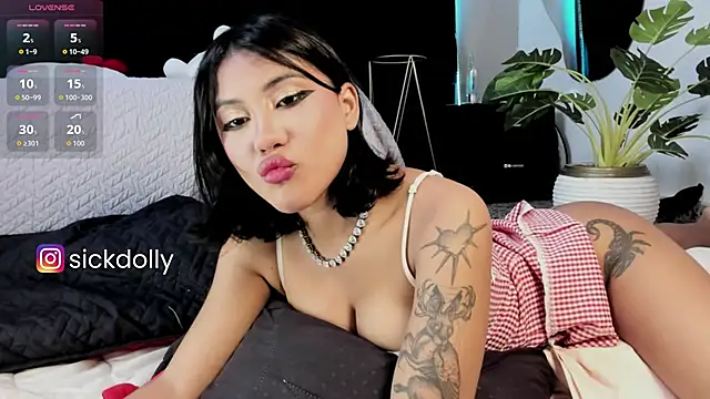 darkydolly  online show from 7, 11, 2025