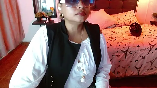 Snapshot of Dominik_girl chatting on 1, 7, 2026 Dominik girl online show from 1, 7, 2026