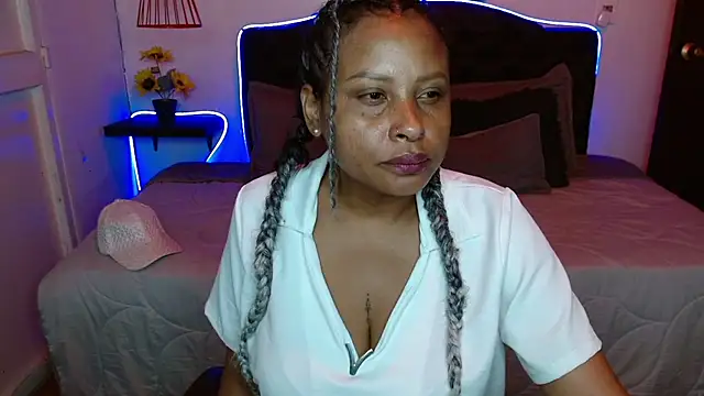 Dominik girl online show from 5, 11, 2025