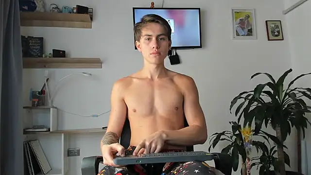 manucute 23  online show from 13, 2, 2026