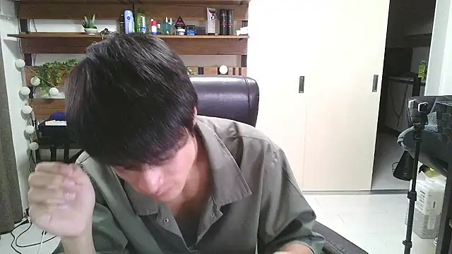 Snapshot of IroManager chatting on 24, 9, 2025 IroManager online show from 24, 9, 2025