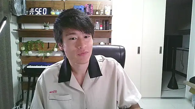 Snapshot of IroManager chatting on 14, 9, 2025 IroManager online show from 14, 9, 2025